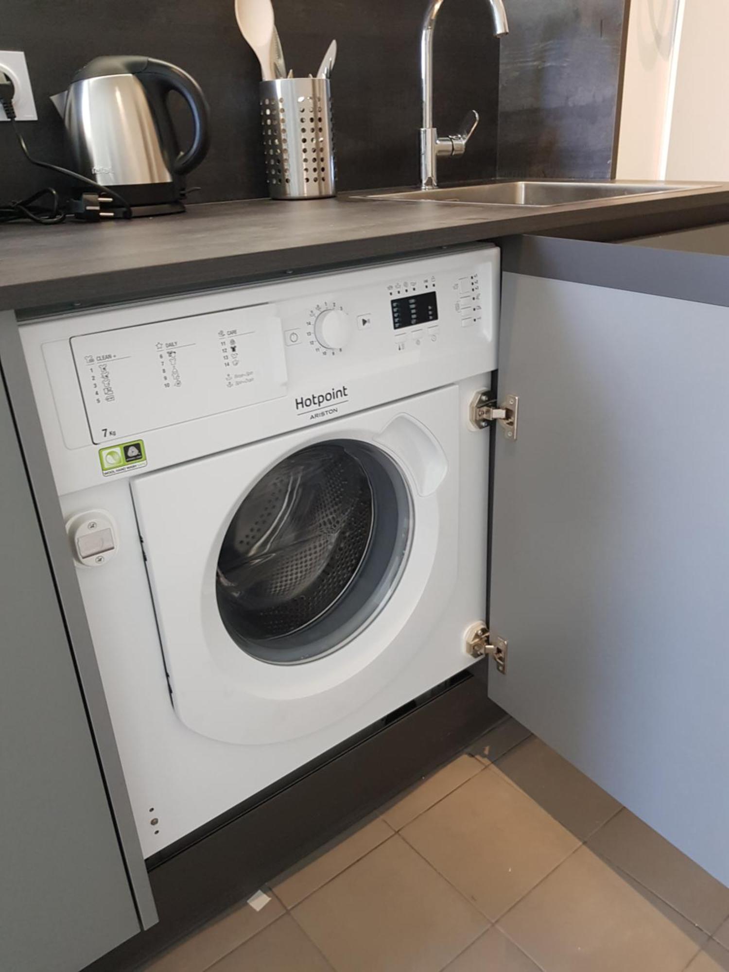 Centre De : Renove, Climatise Et Calme Appartamento *