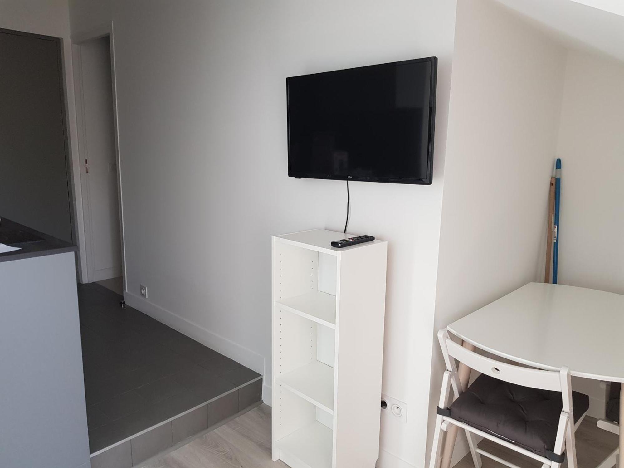 Appartamento Centre De : Renove, Climatise Et Calme Nizza